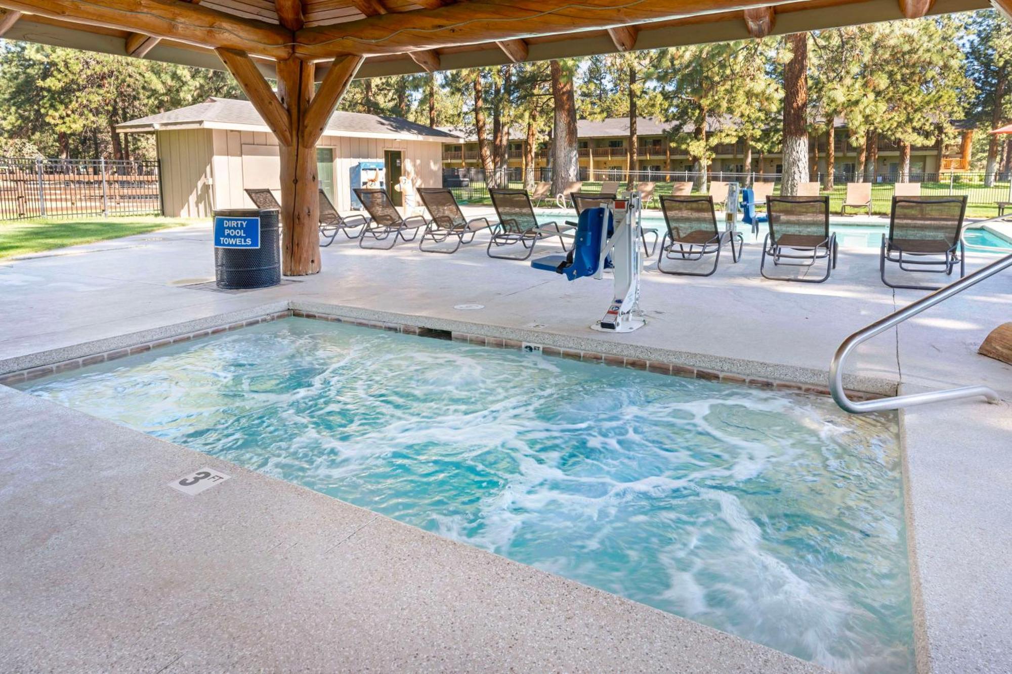 Best Western Ponderosa Lodge Sisters Eksteriør billede