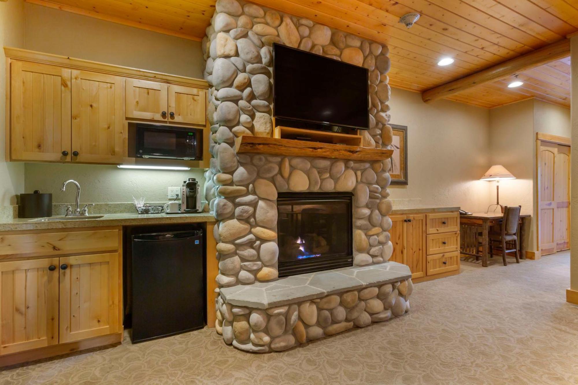 Best Western Ponderosa Lodge Sisters Eksteriør billede